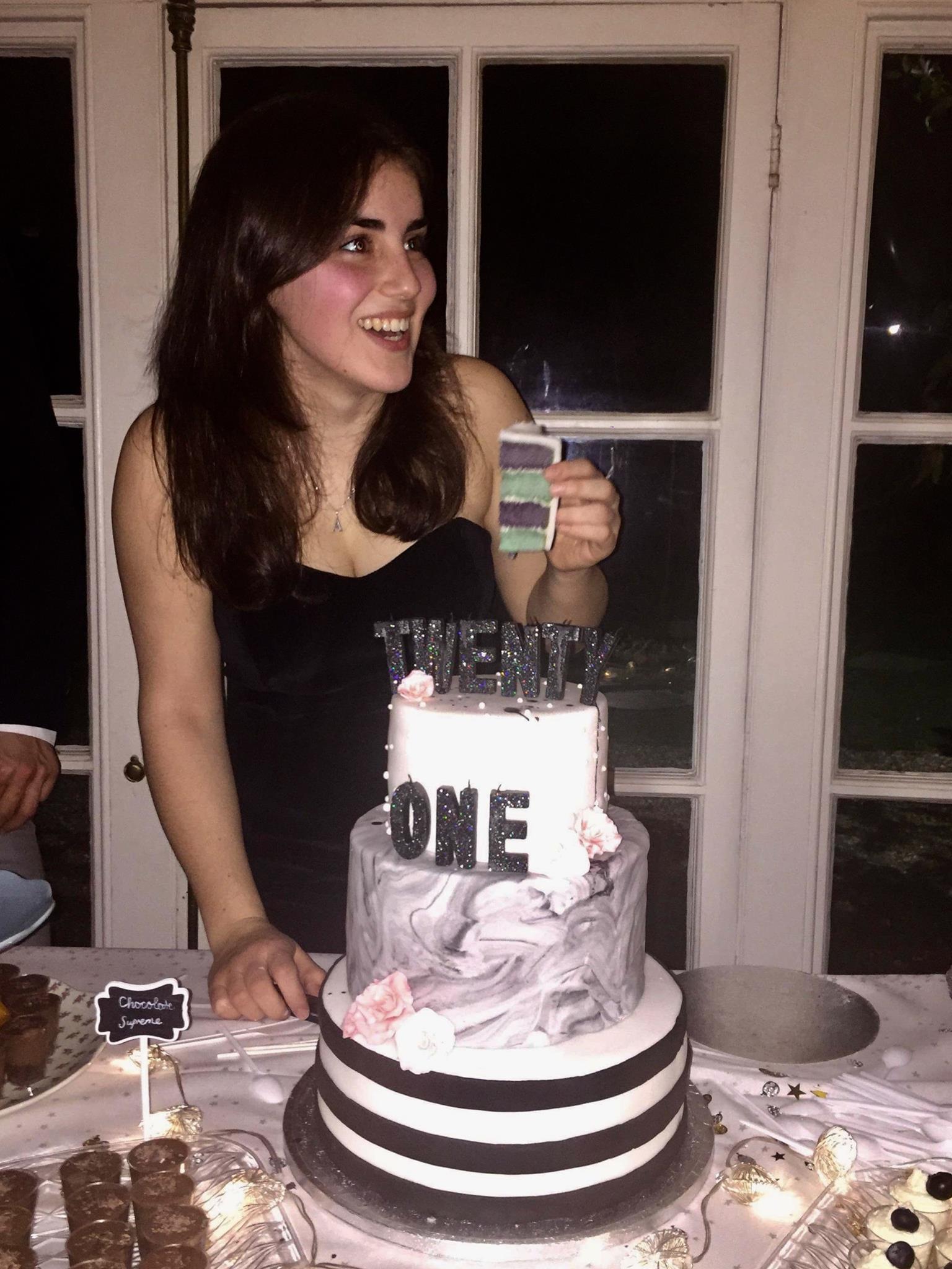 anna 21 cake
